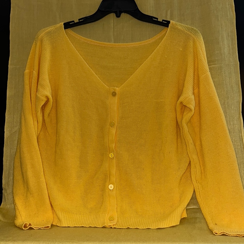 💛 XL super soft long sleeve yellow button front cardigan